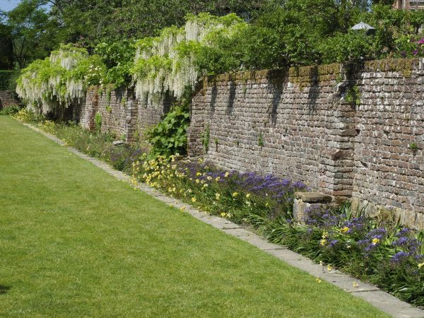 Rock Wall Installation in Frankfort
